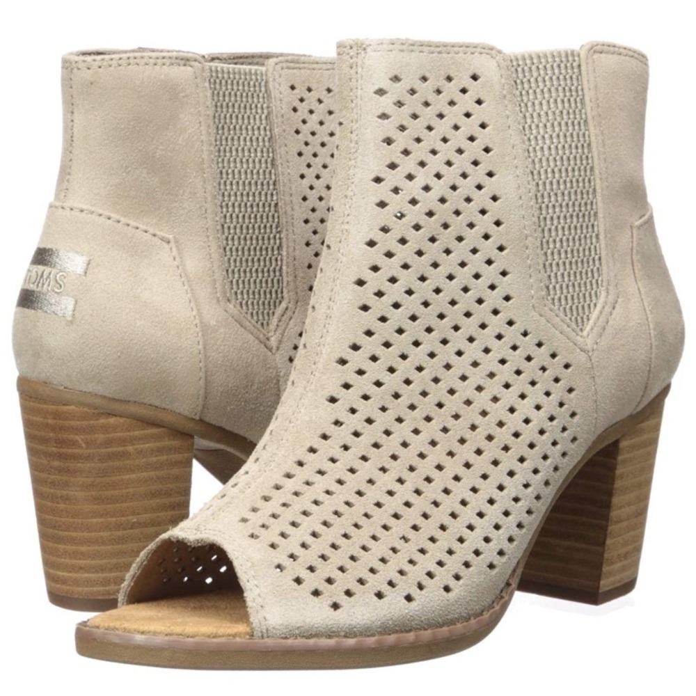 Tom’s perforated boogie size 8.5